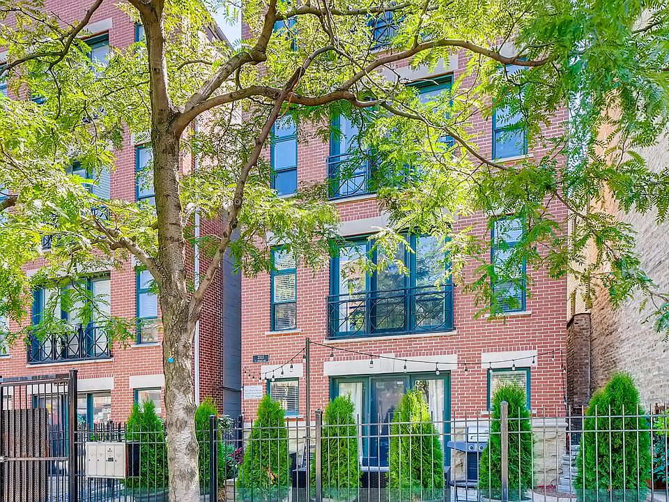 1st image of 2313 W Chicago Ave APT 3
