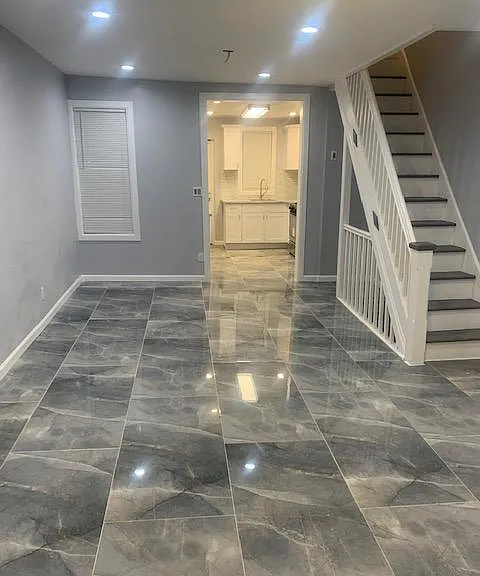 2604 Wilder St — Photo 2