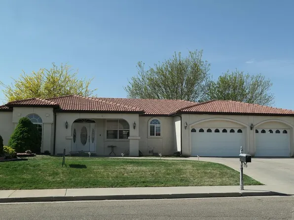 1020 W 11th St, La Junta, CO 81050