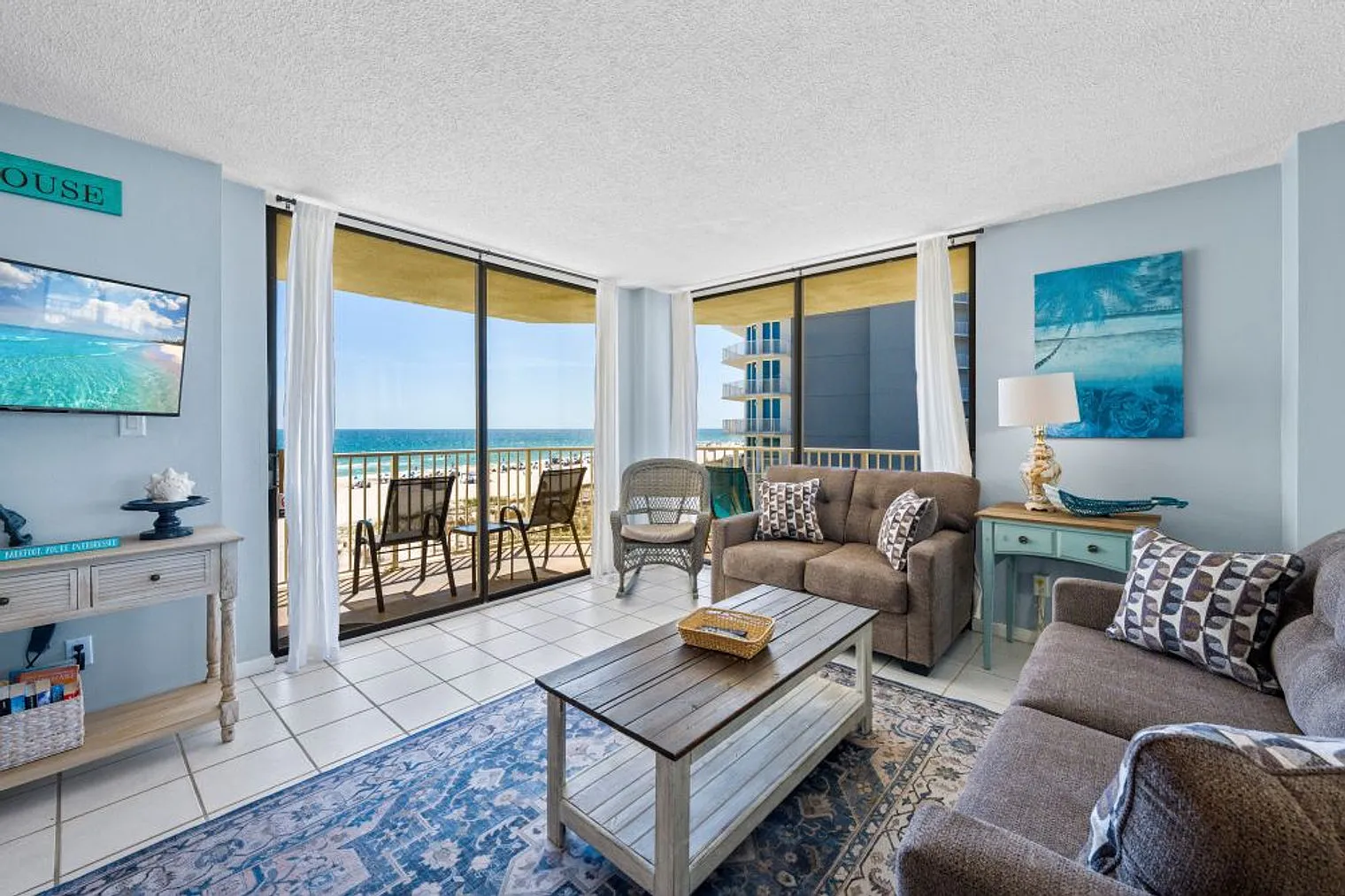 2 bed, 2.0 bath, 893 sqft, $3,494 — Photo 3