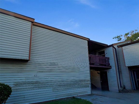 3rd image of 3562 Vespasian Blvd APT 107