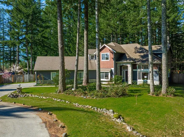 13892 473rd Court SE, North Bend, WA 98045