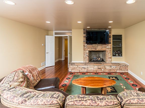 5th image of 34850 Bridle Trail Ln