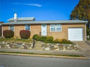303 Radcliffe Rd, Glenside, PA 19038
