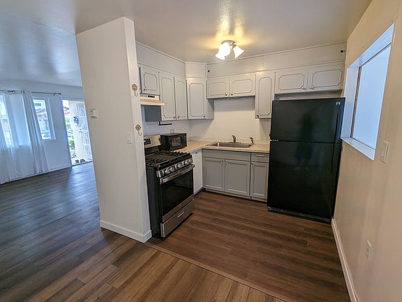 3rd image of 4155 Epanow Ave