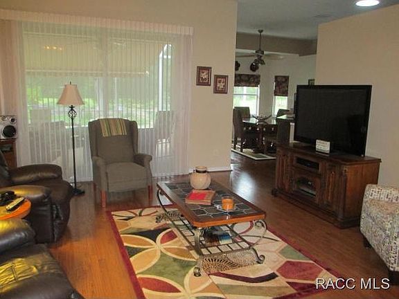 5th image of 3188 N Canterbury Lake Dr
