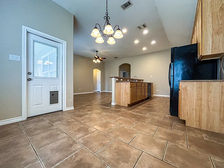 3028 Douglas Fir Dr — Photo 6