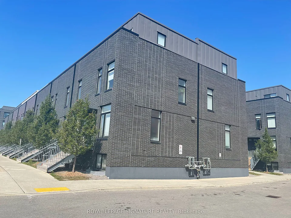 1760 Simcoe St N #95A