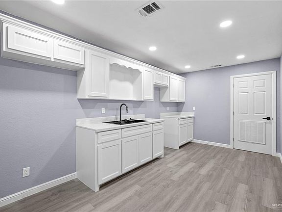 5th image of 5603 Ruth St