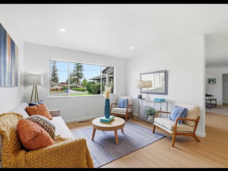 1072 Arroyo Seco Dr — Photo 18