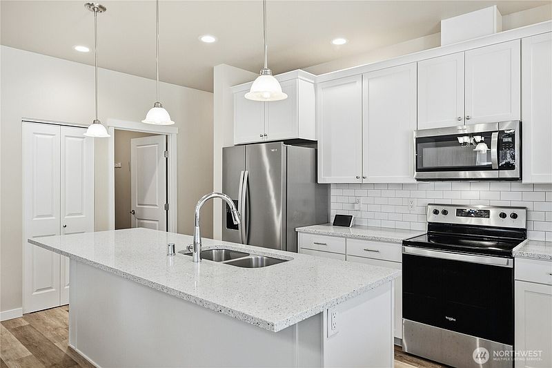 4th image of 8276 Balfour Valley Ln
