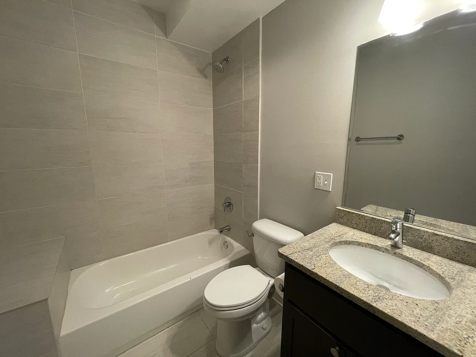 2 bed, $2,350 — Photo 3