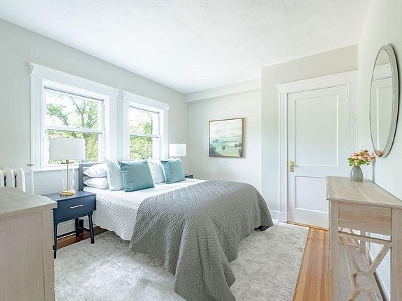 5th image of 1500 Commonwealth Ave APT 3F