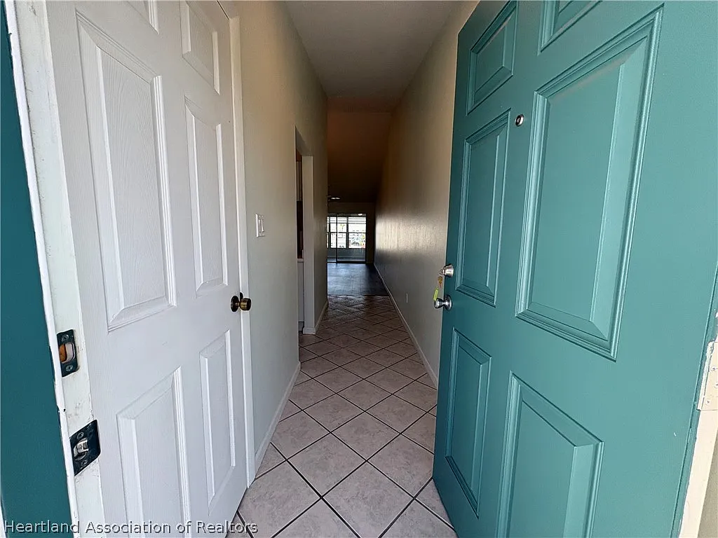 2 bed, 2.0 bath, 1016 sqft, $1,375 — Photo 2