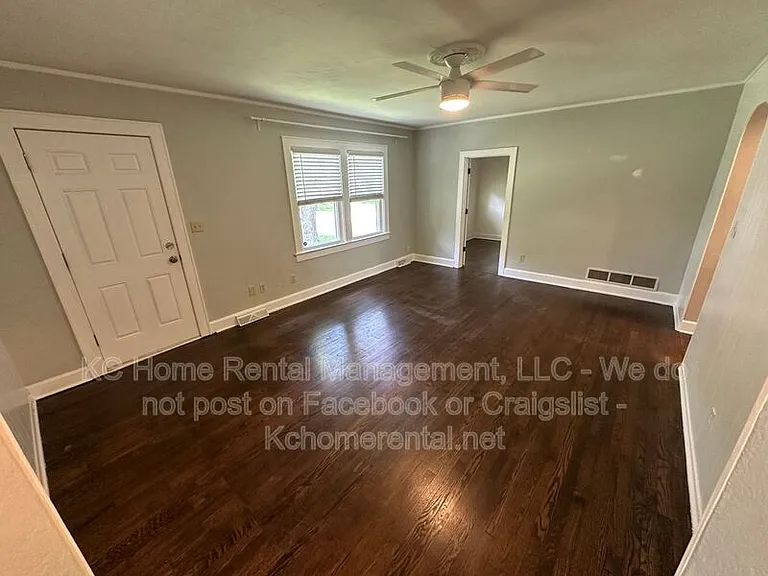 6101 Fontana St — Photo 5