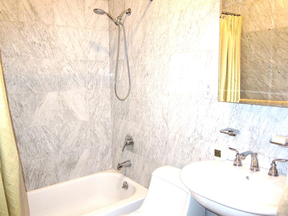 2nd image of 55 Barrow St APT 21