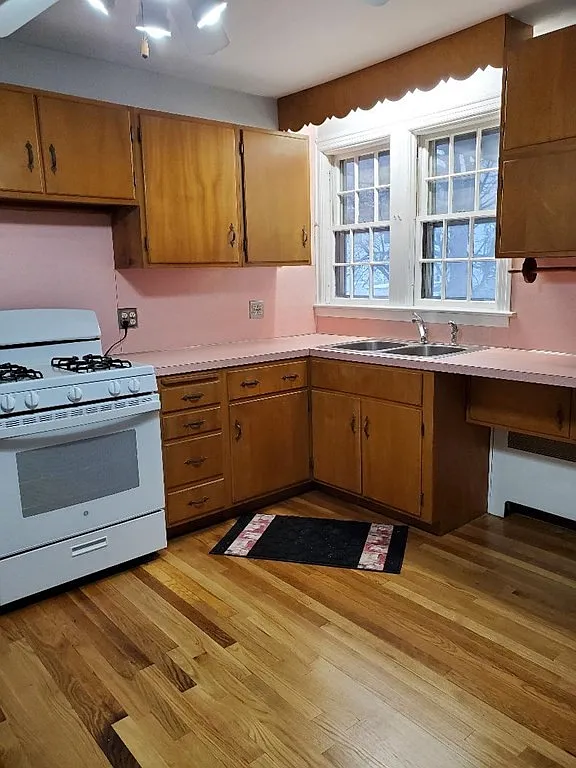 2 bed, 1100 sqft, $1,695 — Photo 1