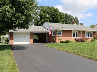 131 E Walnut St, Cleona, PA 17042