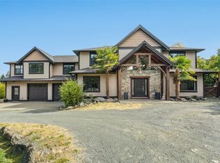 2466 Summerset Rd, Nanaimo, BC V9P9E4