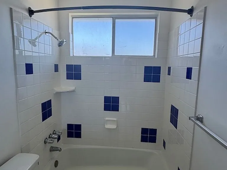 241 S La Alameda Ave — Photo 8