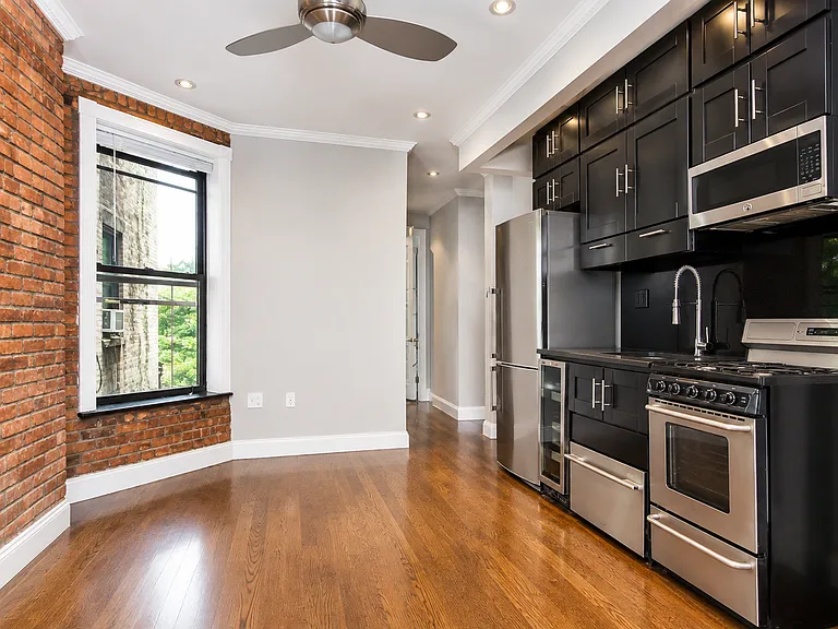 5 W 103rd St #2RW — Photo 1