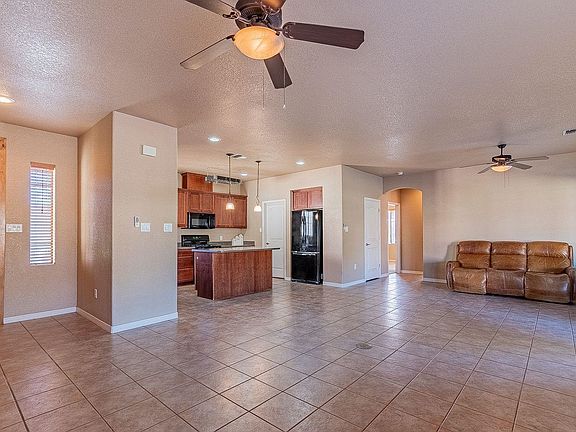 2nd image of 11290 S Avenida La Primera