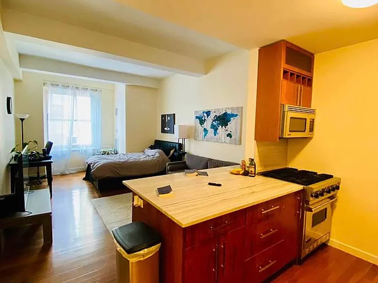 88 Greenwich St #720 — Photo 1