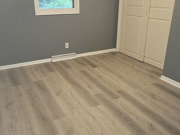 5th image of 1019 Irving Ave #2