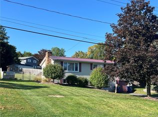 100 Semloh Dr, Syracuse, NY 13219