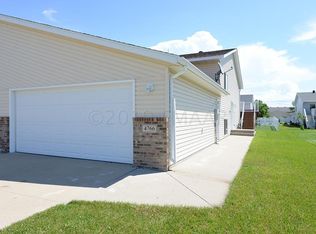 4766 52nd St S, Fargo, ND 58104