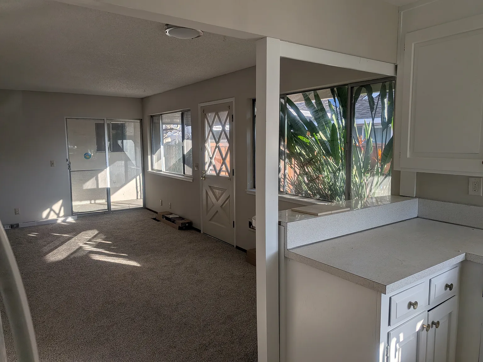 3 bed, 1382 sqft, $3,850 — Photo 3