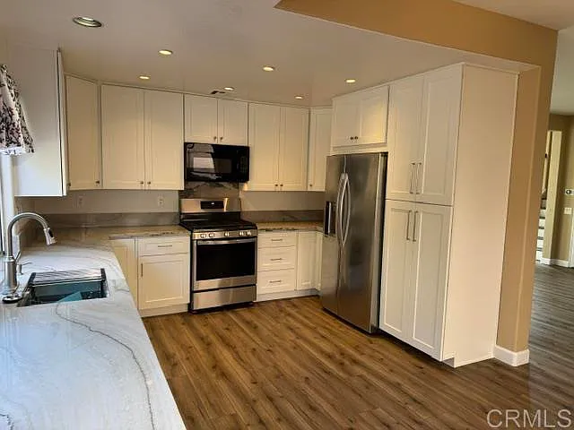 1554 Prima Vera — Photo 3