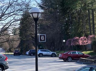 6 Stonehenge Cir APT 6, Baltimore, MD 21208