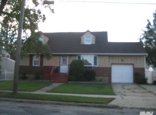 2196 Seaford Ave, Seaford, NY 11783