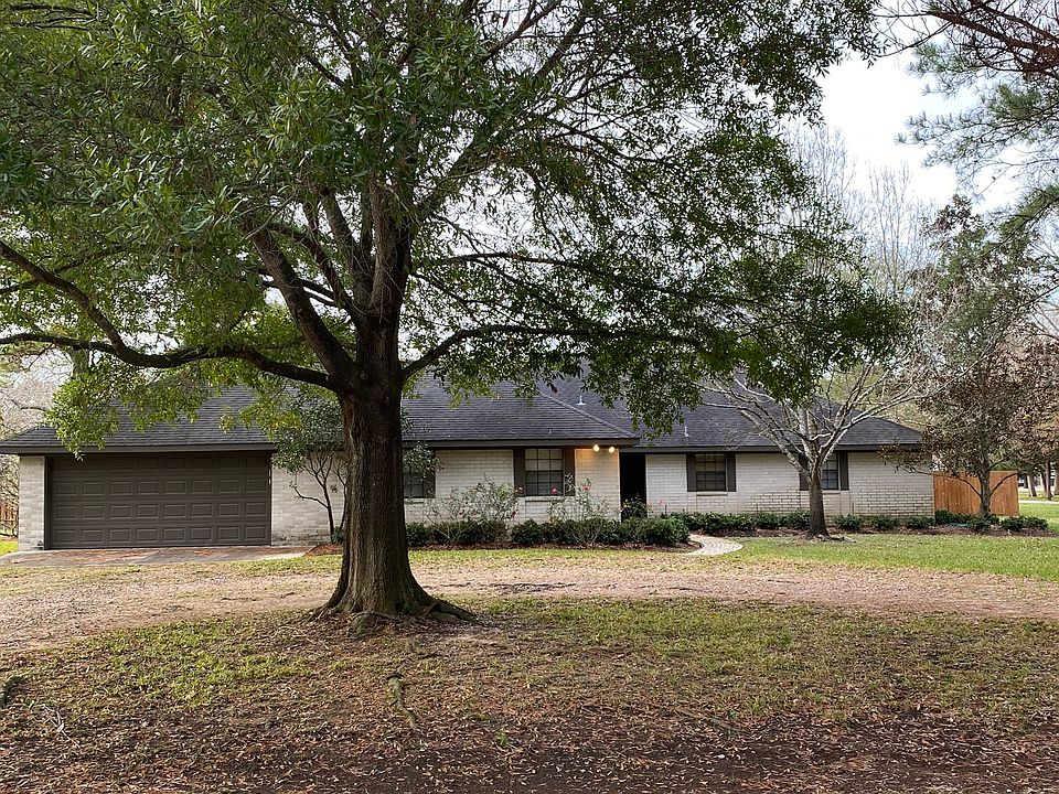 1st image of 24420 Saddlebrook Cir