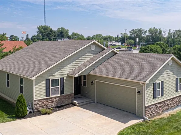 3206 Sheffield Ln, Saint Joseph, MO 64506