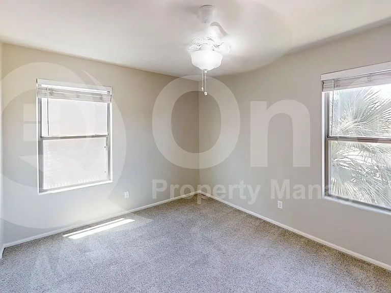 11012 W College Dr — Photo 13