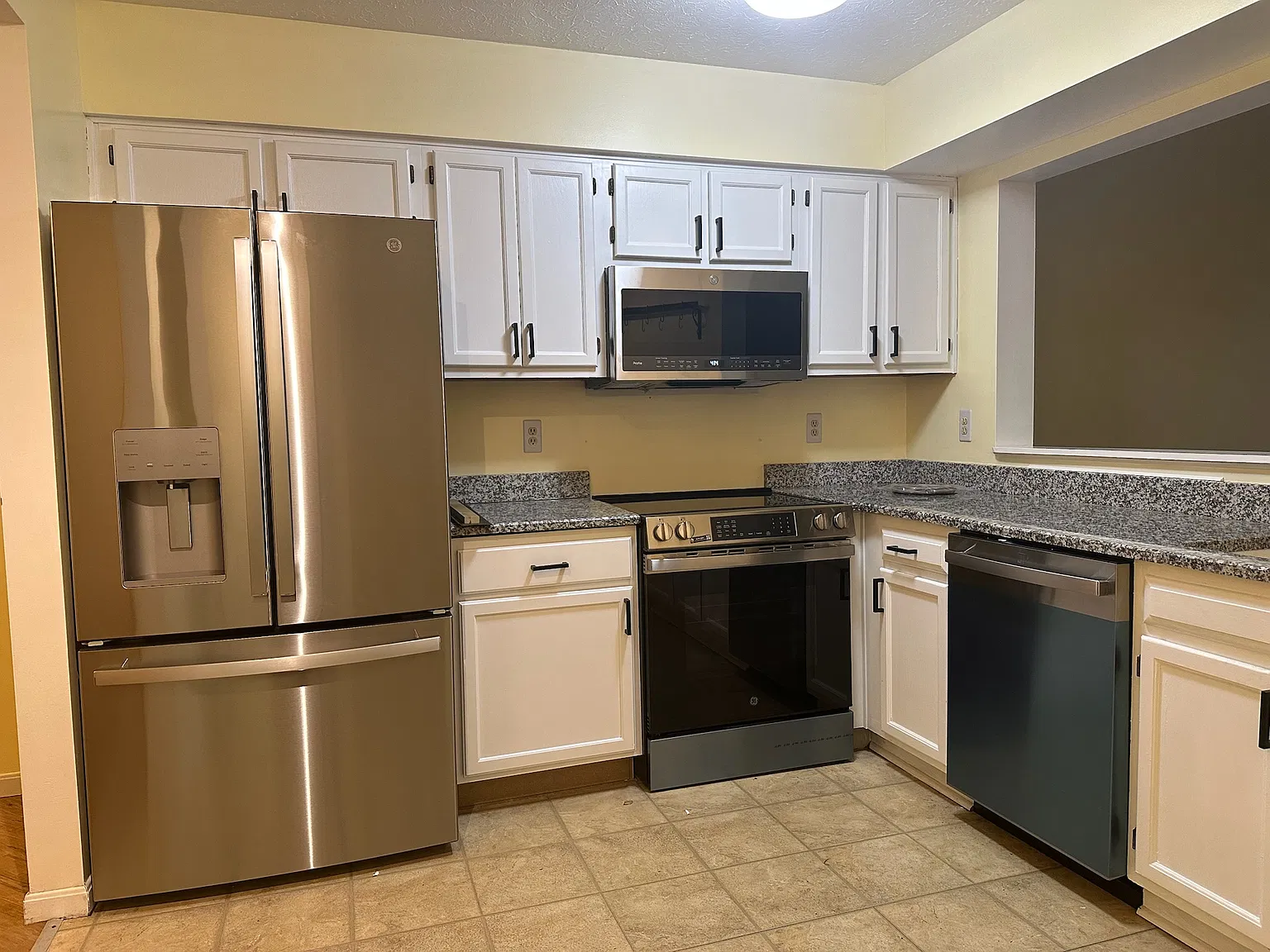 2 bed, 1802 sqft, $1,750 — Photo 3