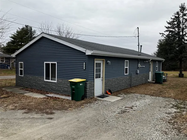 1711 Sugar Grove Ave, Dallas Center, IA 50063