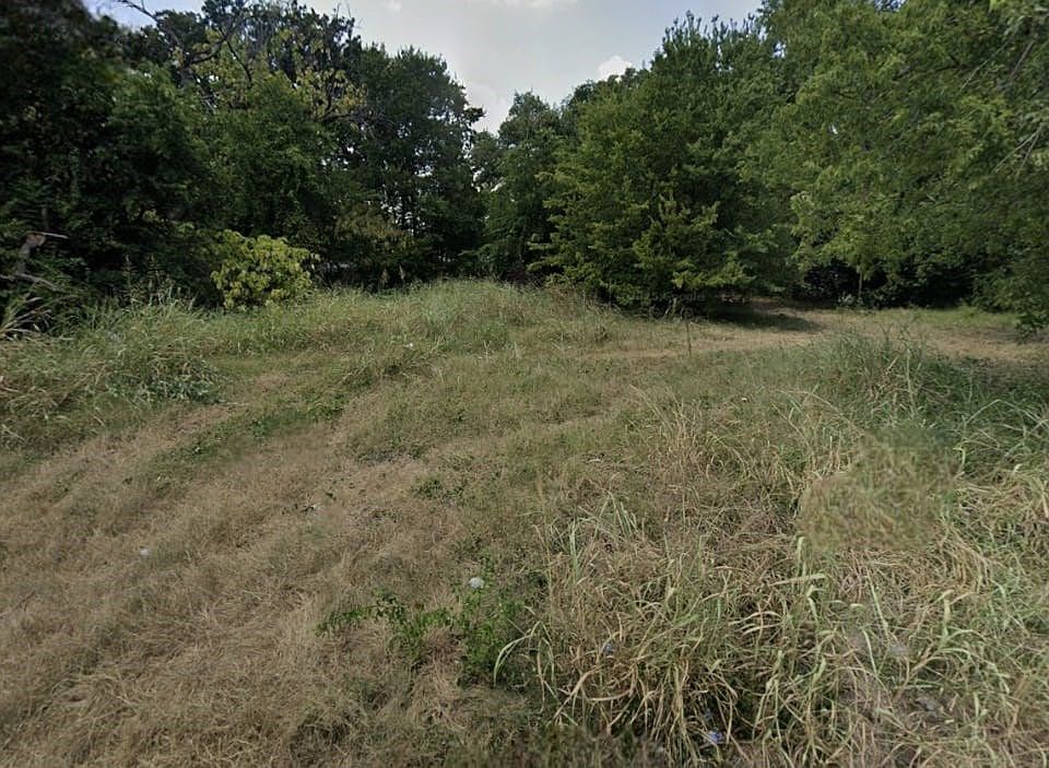 1st image of 3601 Sidney St