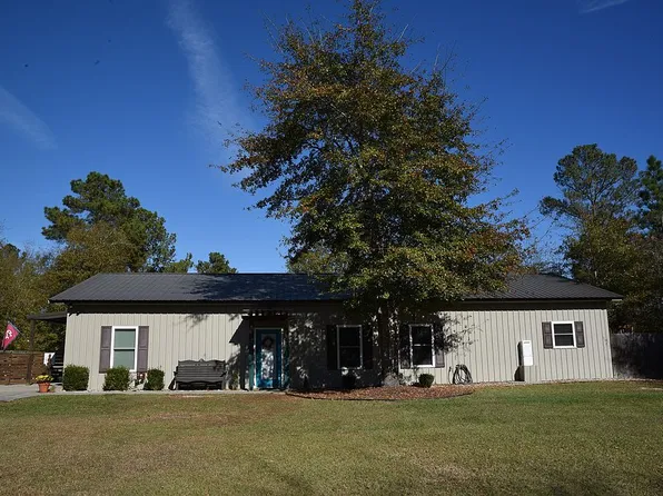826 Peach Festival Rd, Gilbert, SC 29054