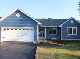 8608 S Rood Rd, Kingston, IL 60145