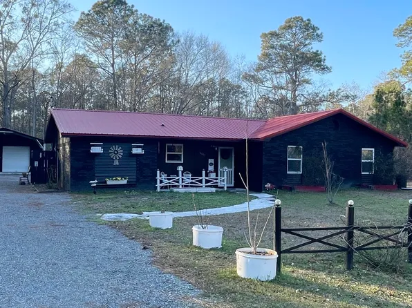 10401 Dawnridge Dr, Moss Point, MS 39562