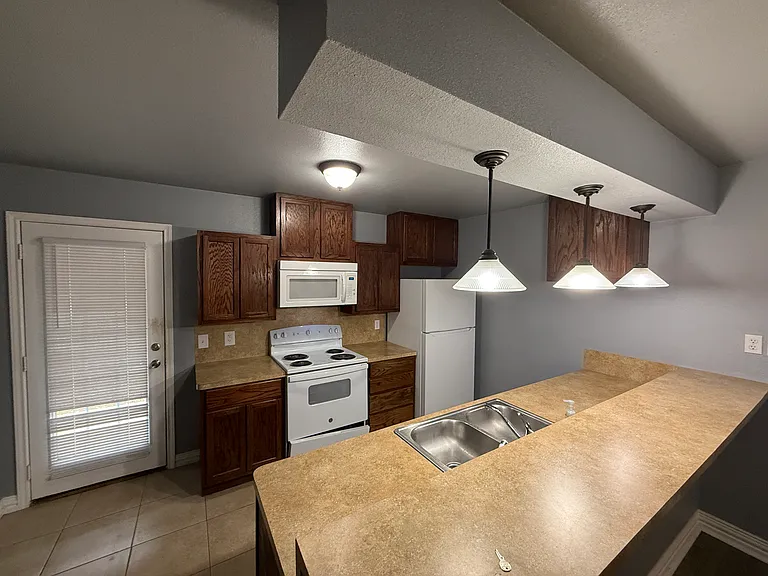 311 E Pine St #15 — Photo 20