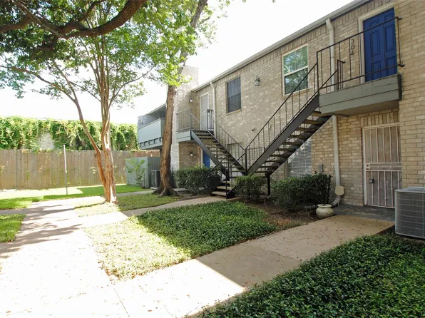 9797 Leawood Blvd APT 302, Houston, TX 77099