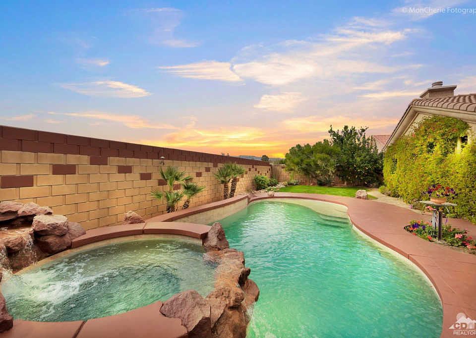 1st image of 78339 Calico Glen Dr