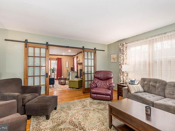 3rd image of 2899 Wynnewood Dr