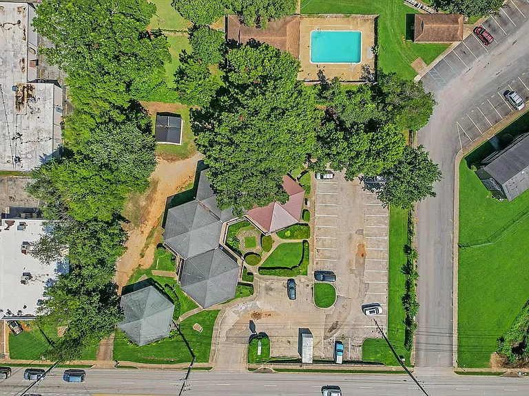 3801 Triana Blvd SW — Photo 23