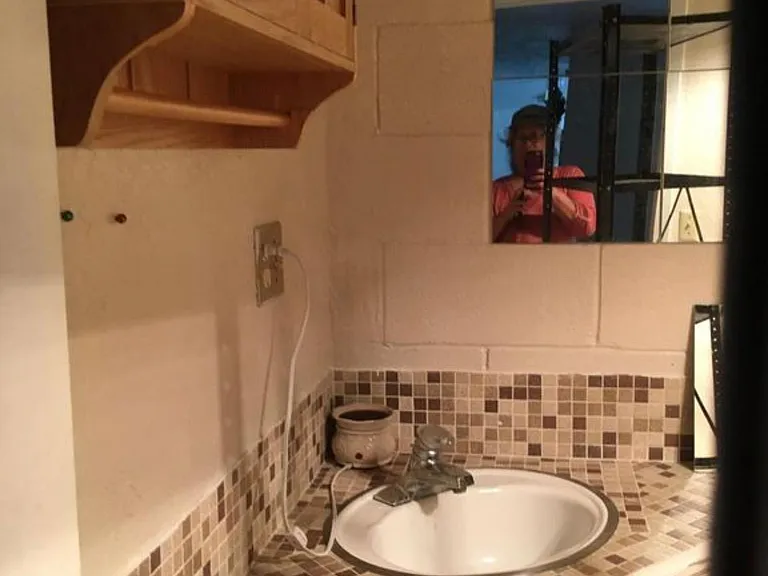 Lower floor bathroom