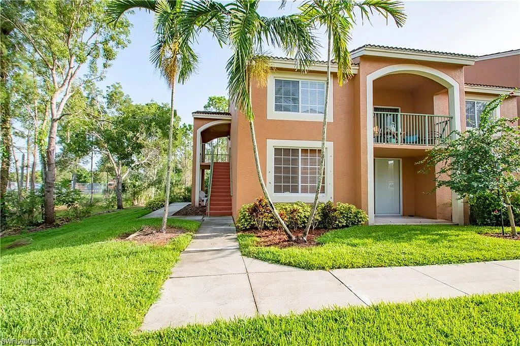 3 bed, 2.0 bath, 1219 sqft, $1,875 — Photo 4